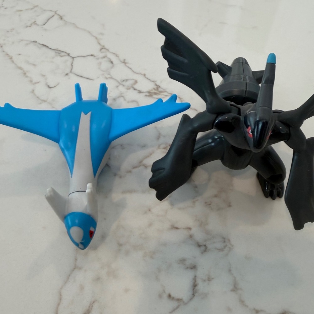 Pokemon Latios Pull Back Racer and Zekrom Action Figure Lot McDonald's Toys